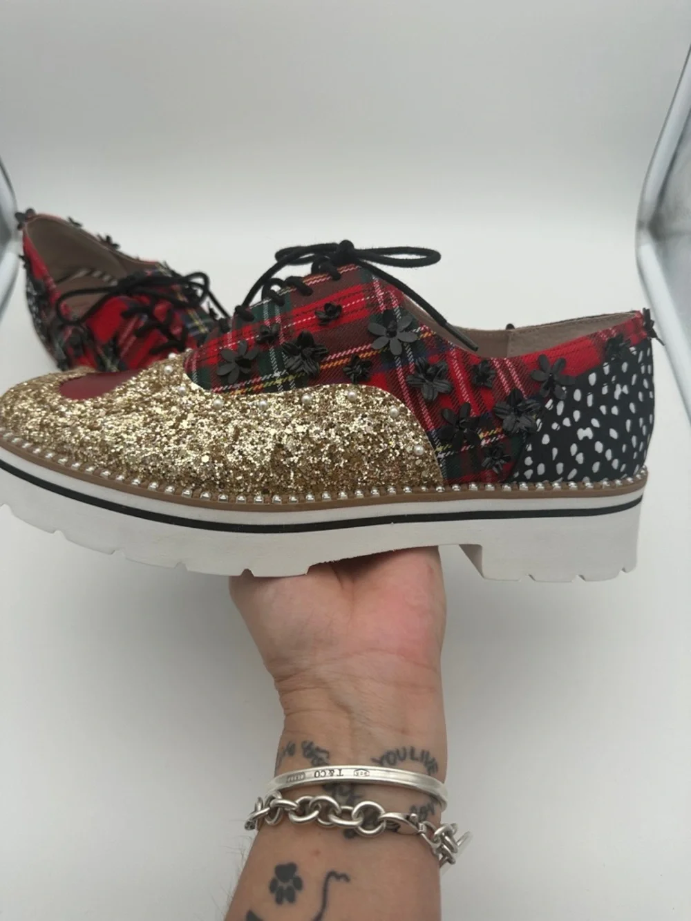 Betsy Johnson Skyyla Lace Up Plarform Oxfords Size 10 Shoes Unique Sparkly Plaid - Picture 10 of 16